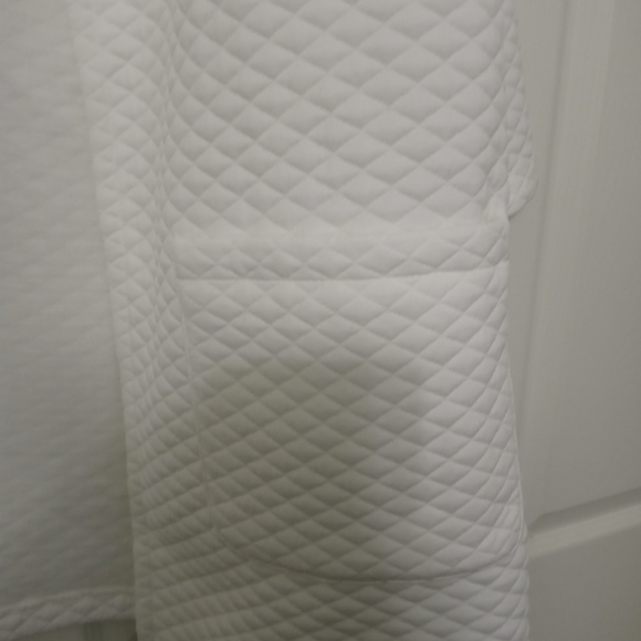 Winter White Quilted Jacket - Picture 3 of 4